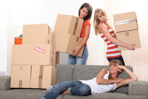 Wandsworth removal van service covering nearby neighbourhoods and local transport routes